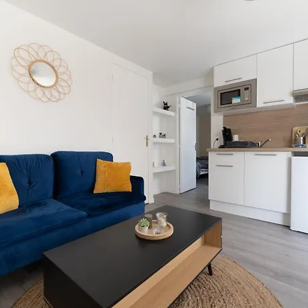 T2 Ideal Deplacement Pro, Entierement Renove Apartment